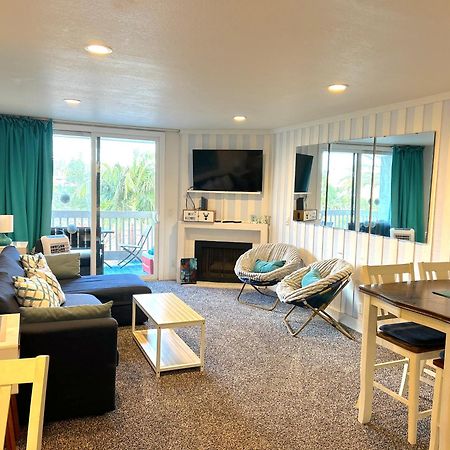 Beachside Retreat Oceanside Exterior photo